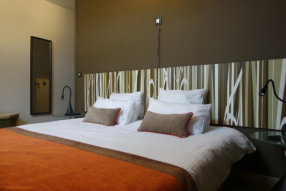 Superior Double or Twin Room photo 3