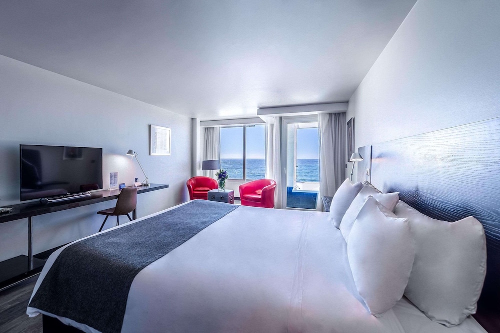 Studio Suite, 1 King Bed, Ocean View