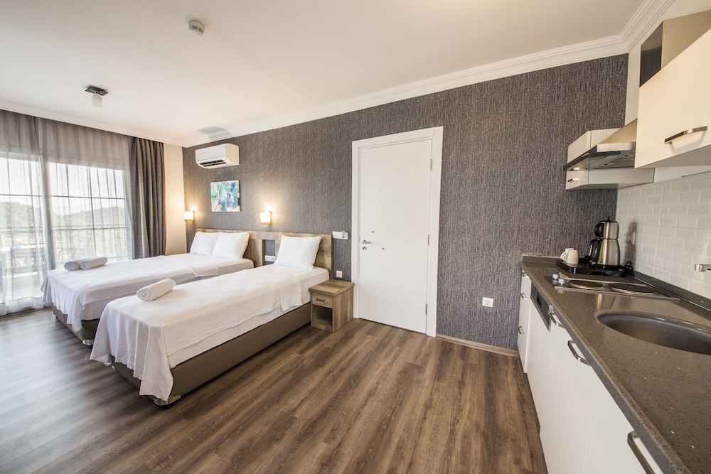 Deluxe Penthouse, Sea View (Deka)