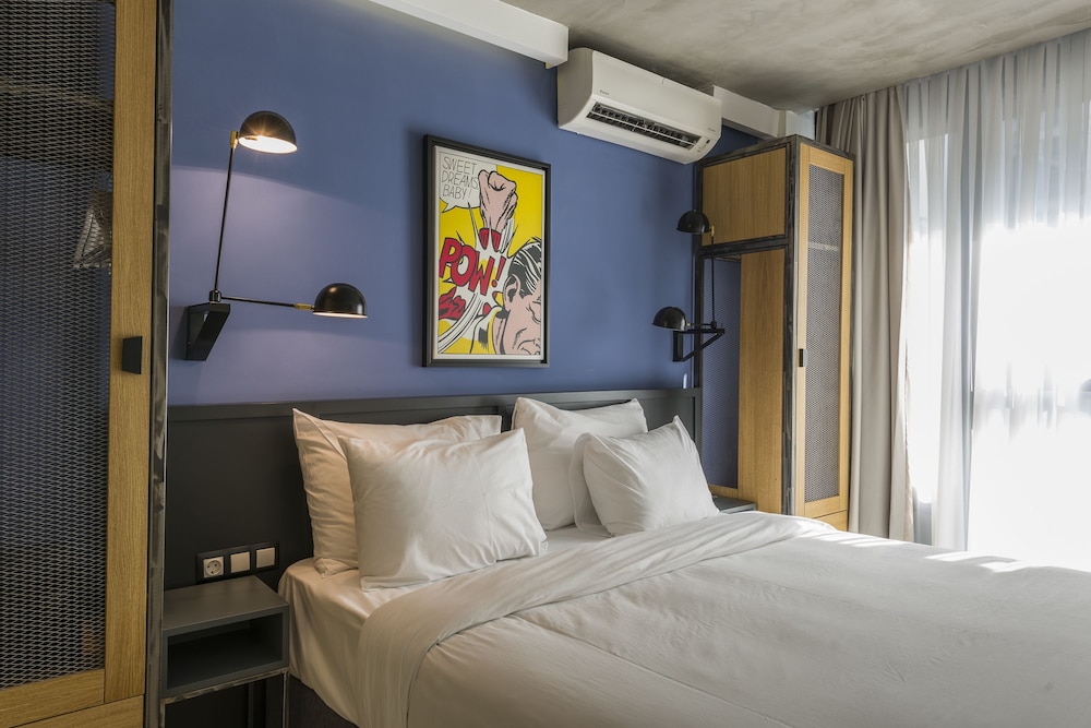 Double Room With Brick Wall photo 3