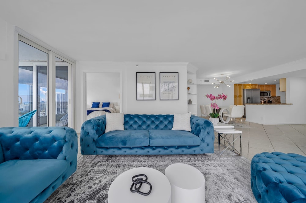 Apartment photo 1