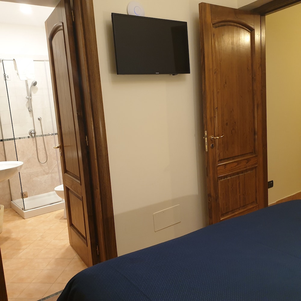 Standard Apartment - Photo 12