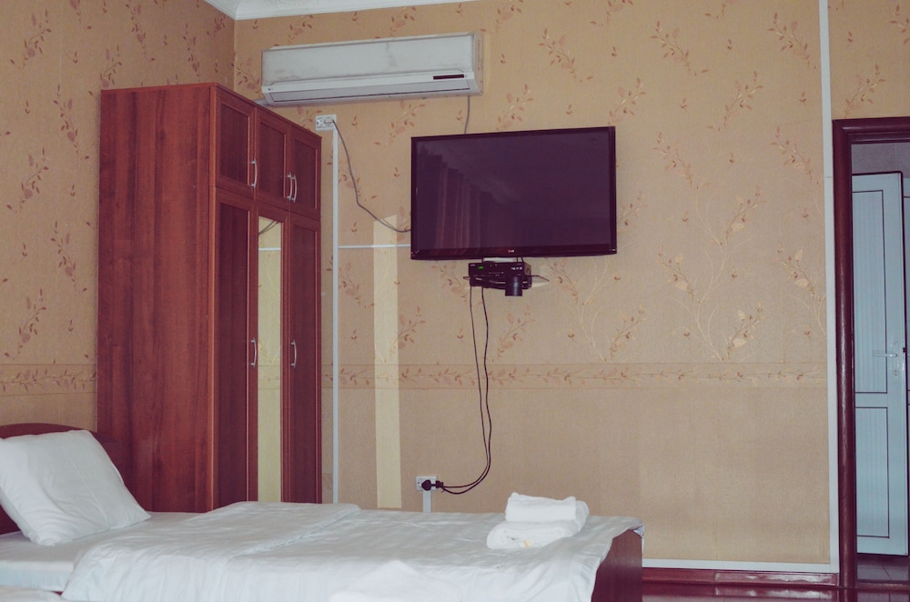 Standard Triple Room, Multiple Beds photo 2