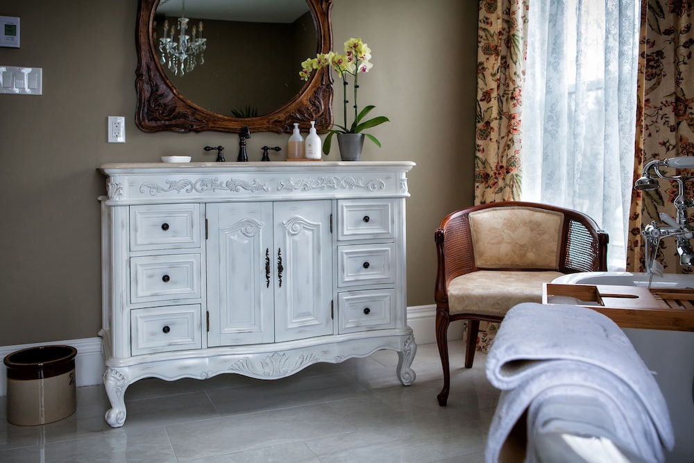 Keillor-Suite-Superior-Ensuite with Bath-Countryside view photo 3