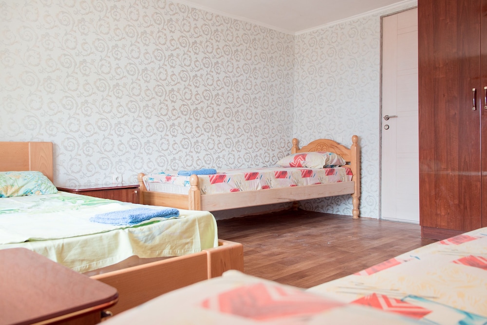 Economy Quadruple Room, Courtyard View photo 1