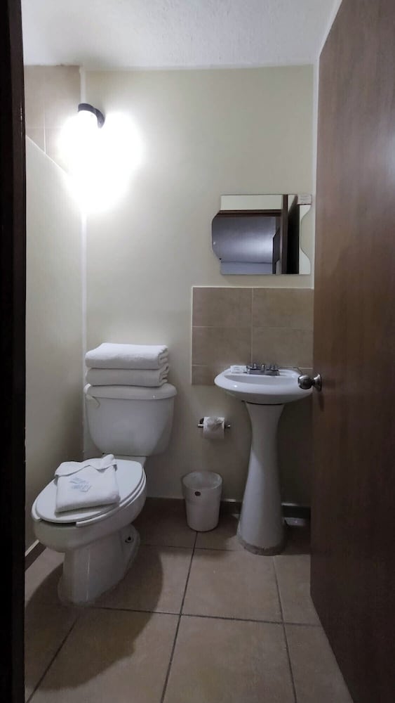 Standard Room photo 2