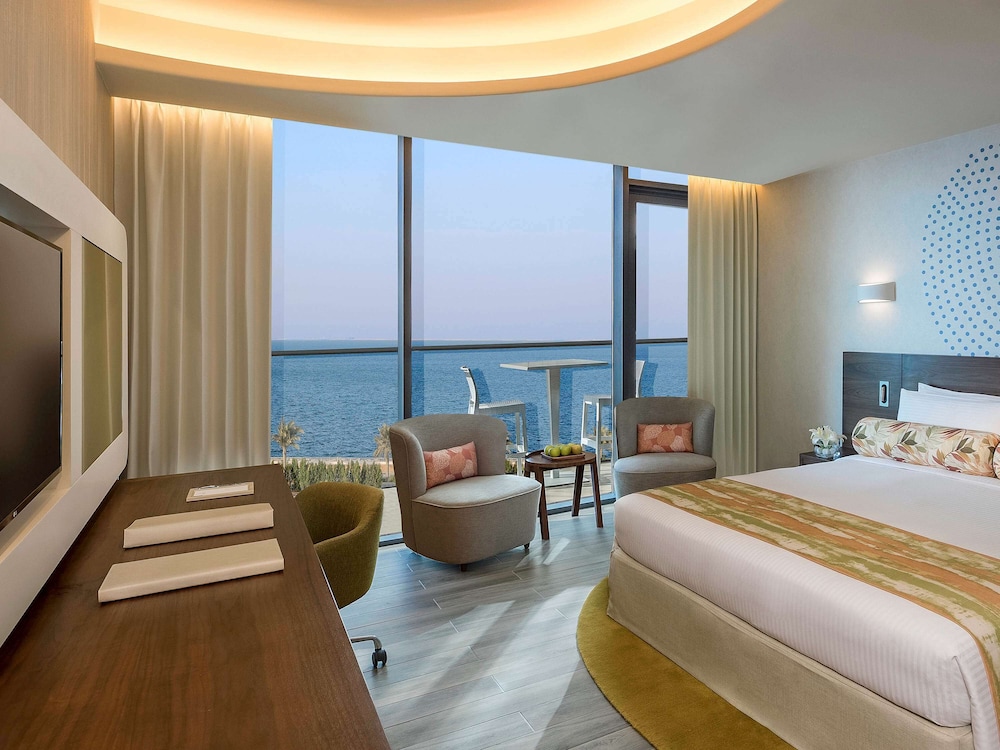 Premium Room, Business Lounge Access, Partial Sea View (Beach Access)
