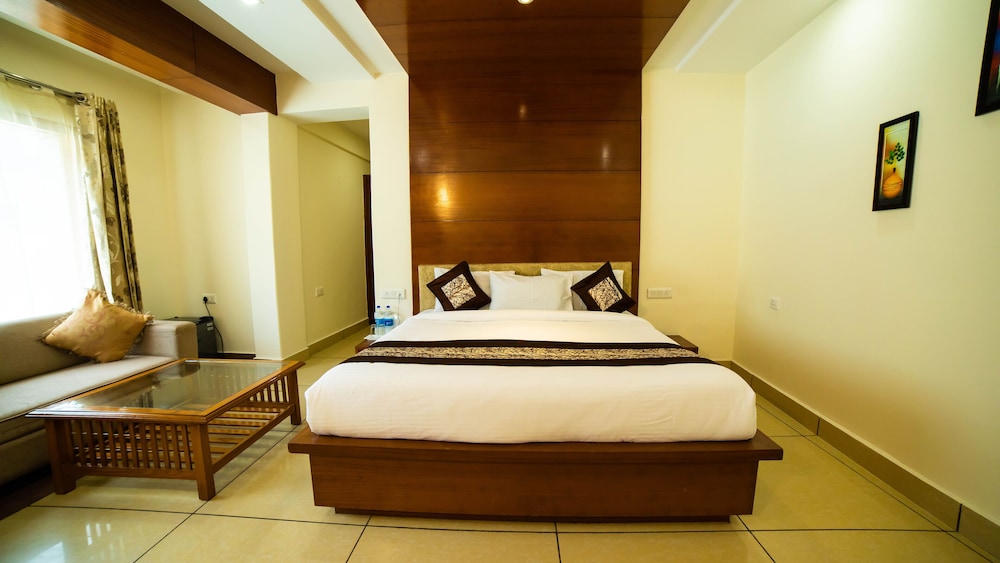 Premium Room - Photo 9