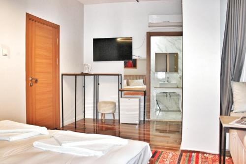 Deluxe Double Room photo 3