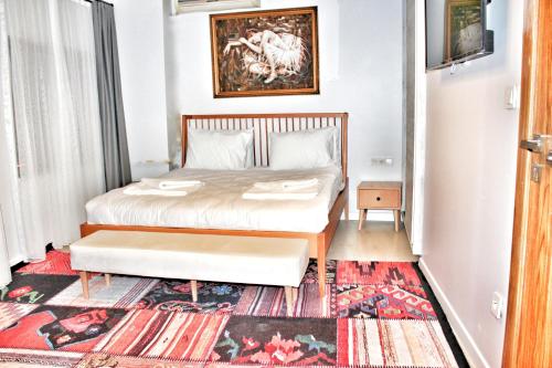 Deluxe Double Room with Balcony photo 3
