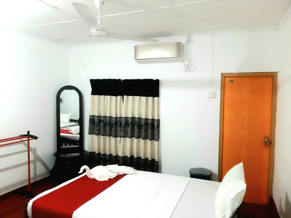Basic Double Or Twin Room photo 2