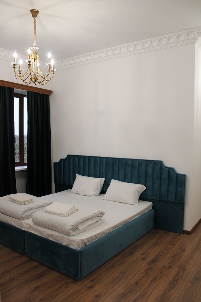 Deluxe Double or Twin Room, Mountain View