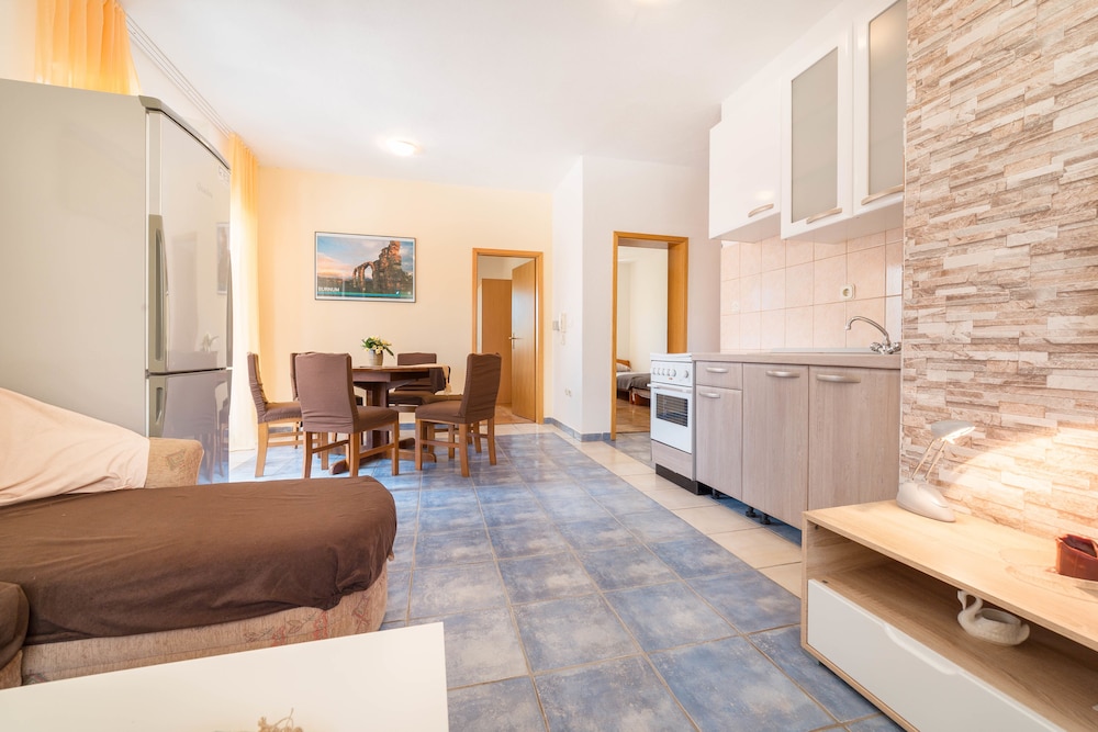 Apartment, 2 Bedrooms (1)