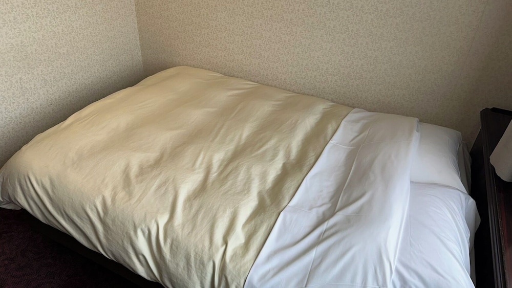 Economy Double Room, Smoking - Photo 2