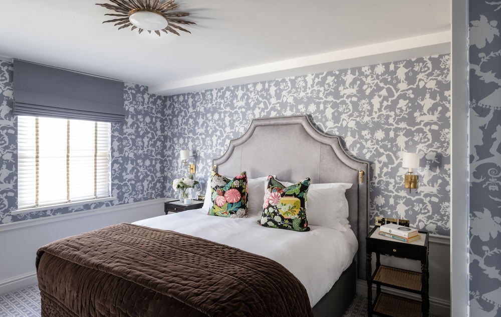 Luxury Studio Suite photo 1