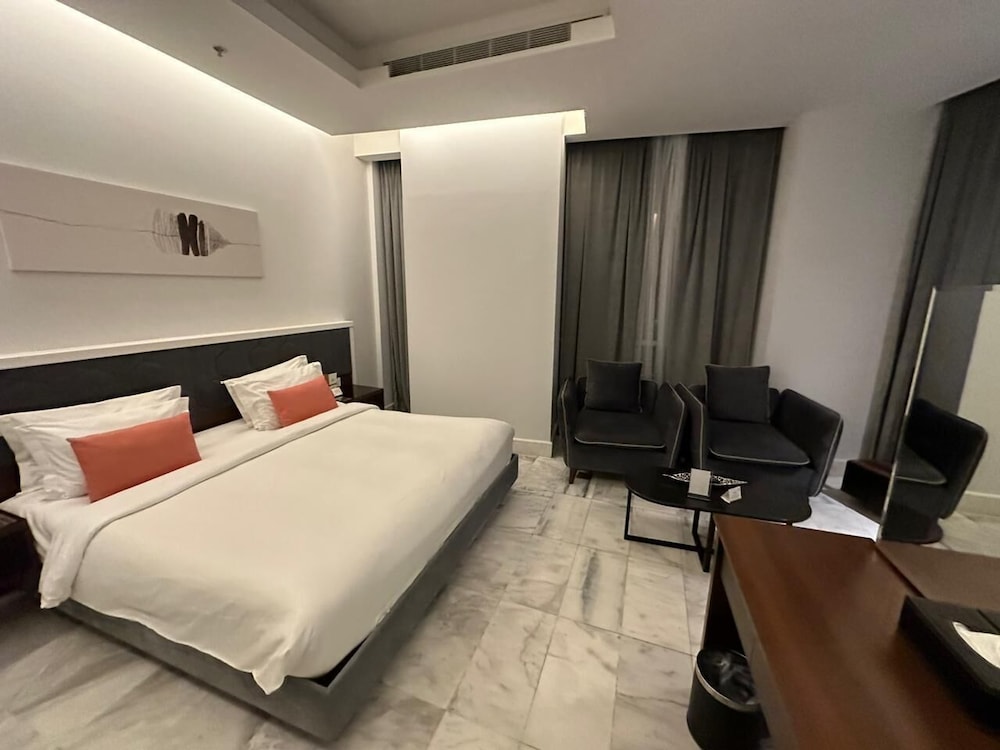 Deluxe Double Room - Photo 1