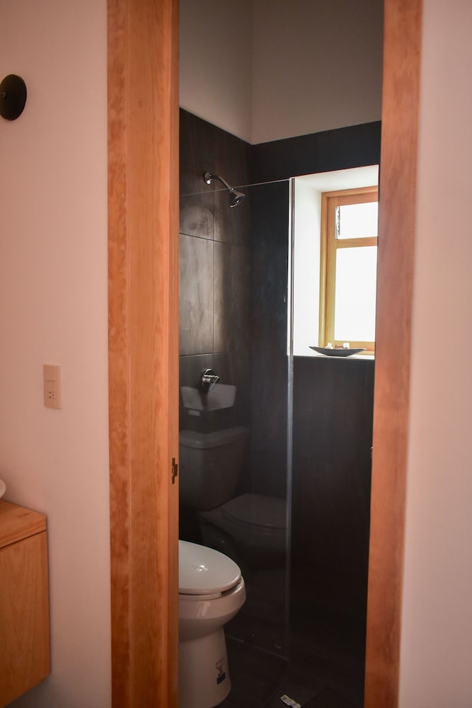 Suite, 1 King Bed, Non Smoking - Photo 13