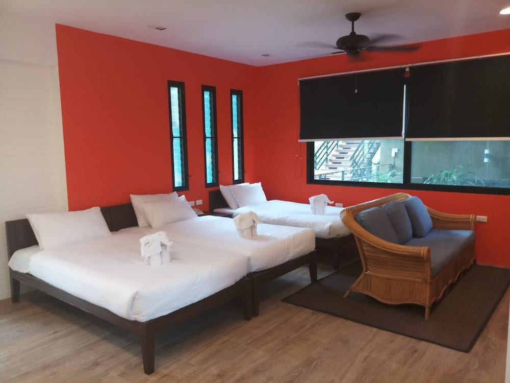 Family Suite Triple Bed photo 2