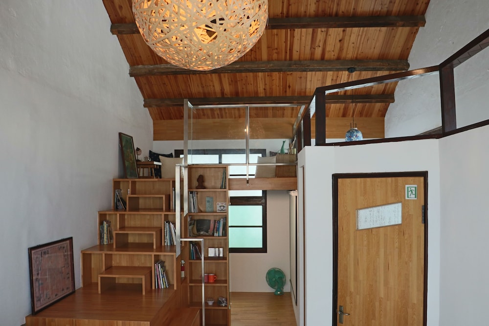 Comfort Loft, 1 Bedroom, Patio, Garden Area photo 3