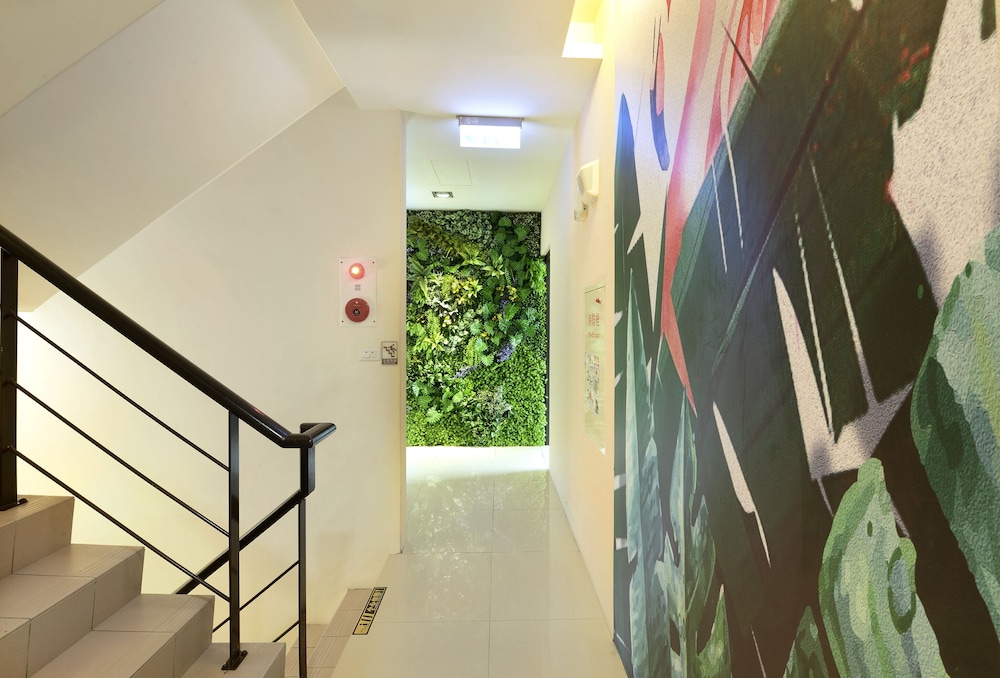 Basic Quadruple Room, Lake View, Ground Floor photo 3