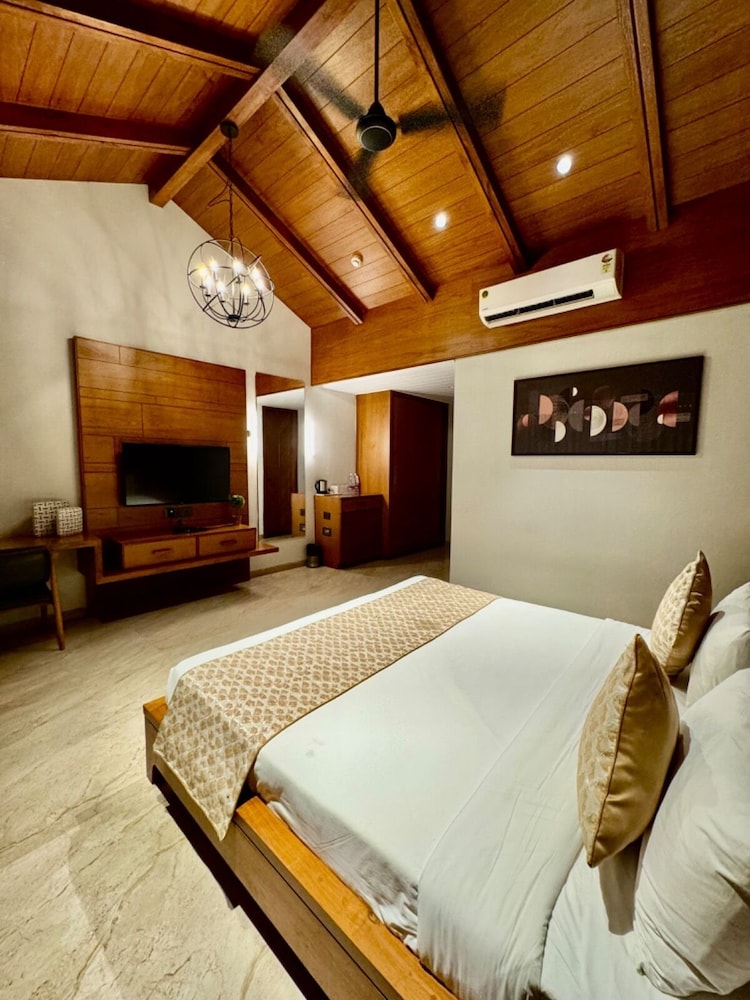 Deluxe Double Room, Garden View photo 2
