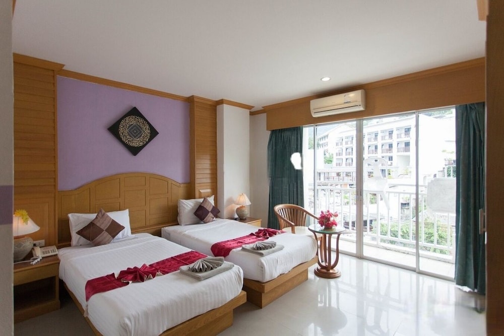Deluxe Twin Room, 1 Bedroom - Photo 1