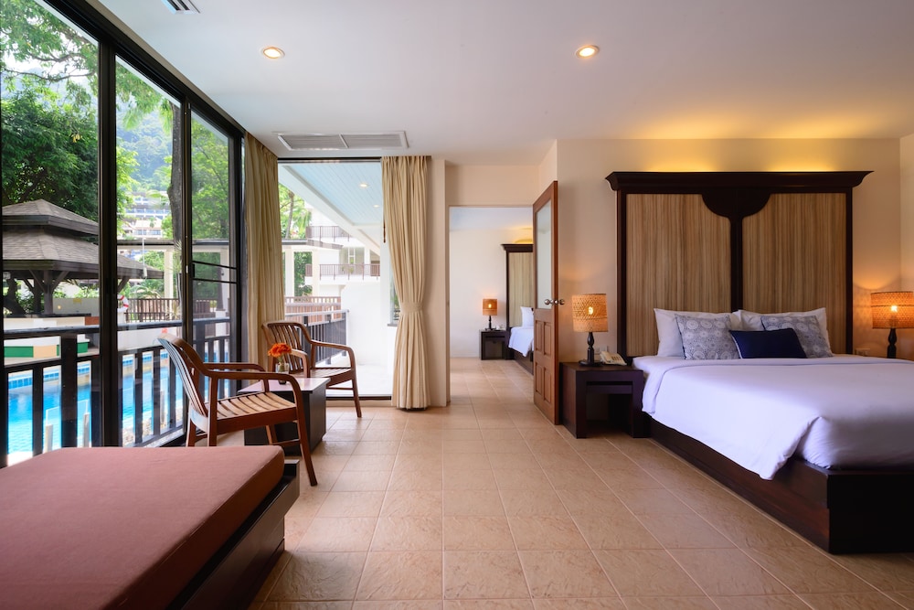 Two Bedroom Family Suite Pool View photo 1