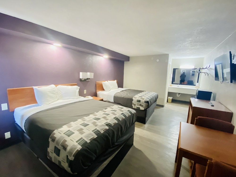Basic Double Room, Non Smoking photo 1