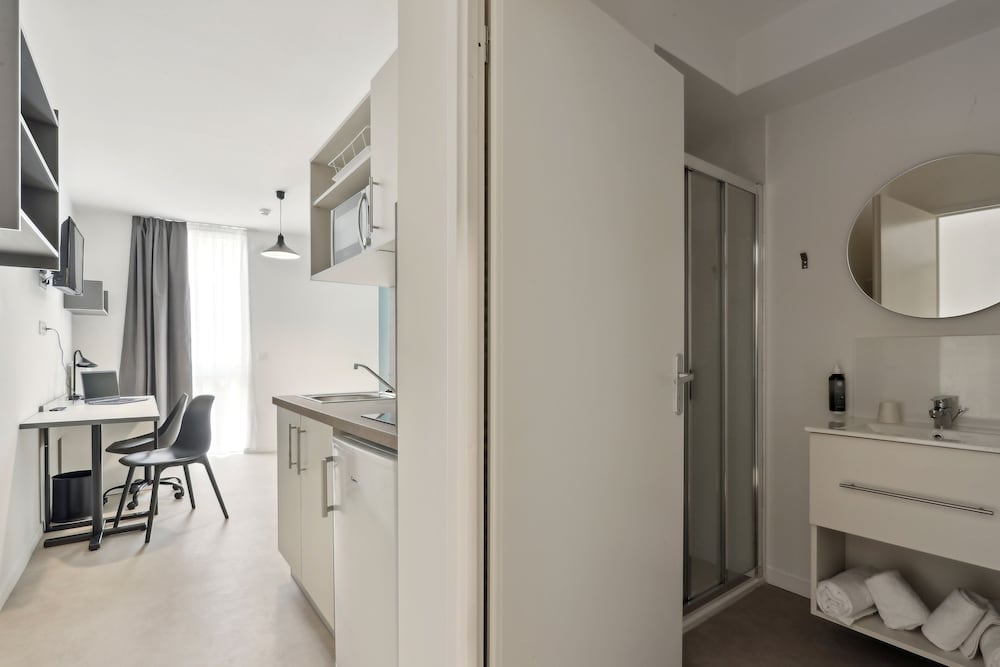 STANDARD STUDIO (DOUBLE BED) - Photo 2