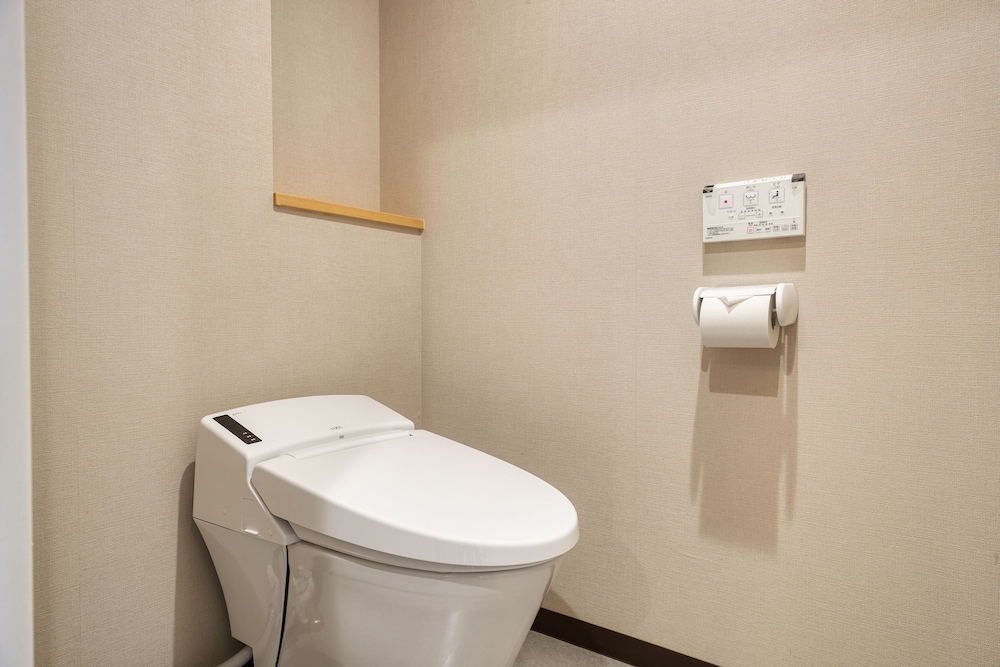 Standard Double Room, Non Smoking - Photo 7