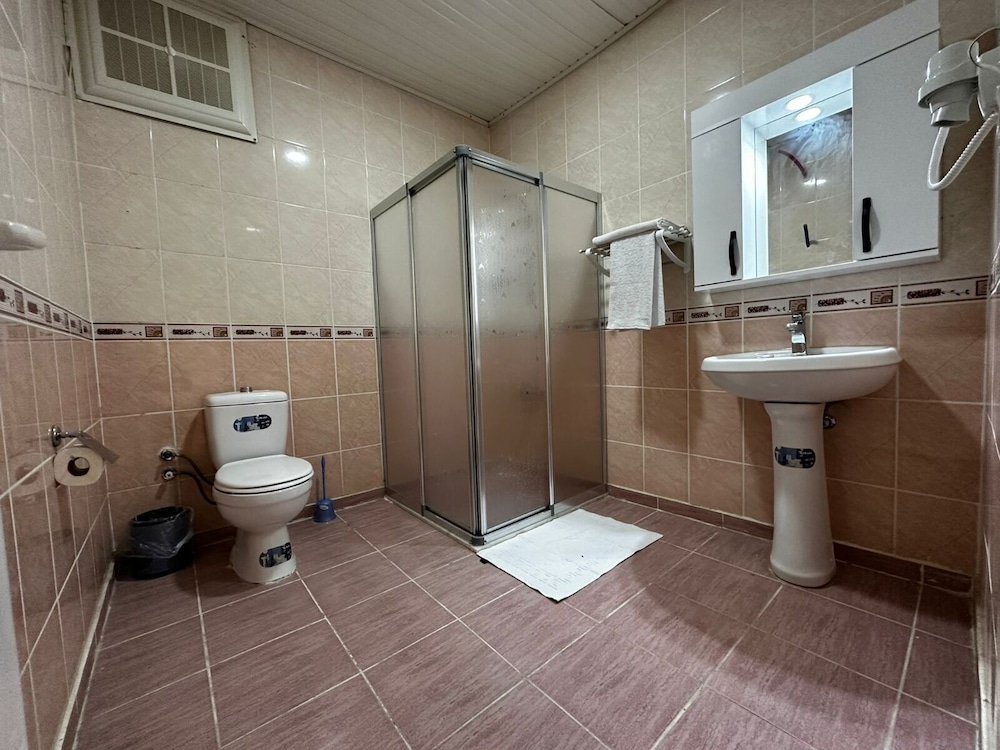 Honeymoon Room