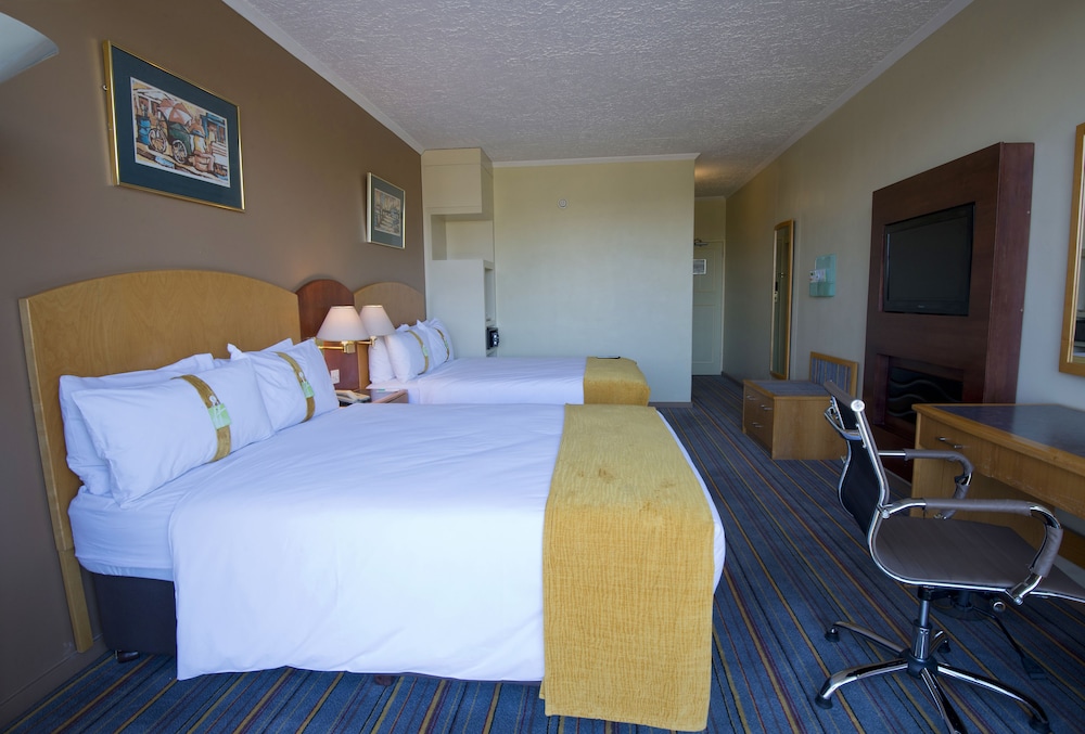 Standard Room, 2 Double Beds, Non Smoking - Photo 9