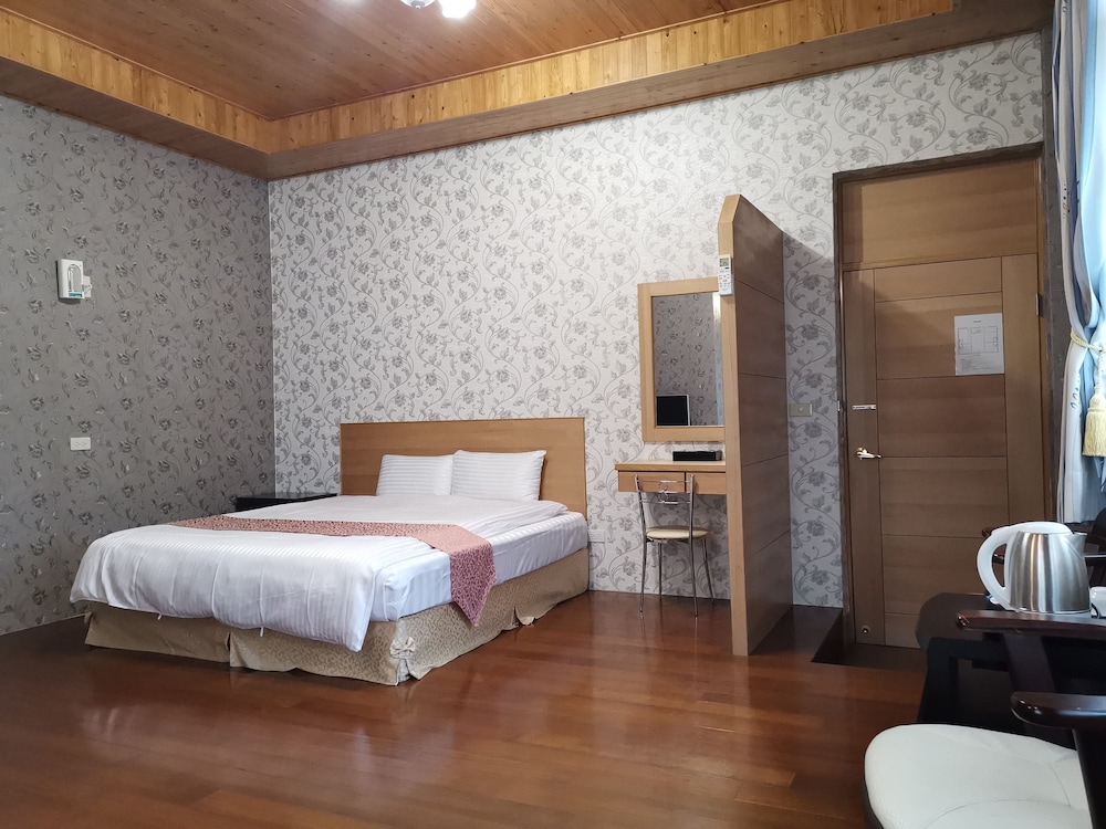 Standard Double Room photo 2