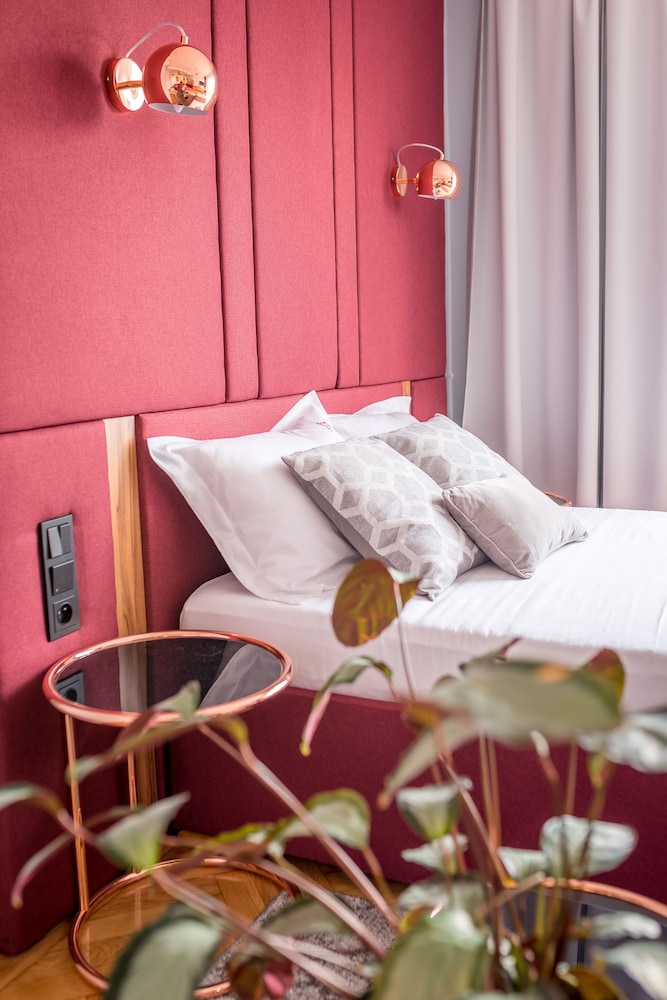 Deluxe Studio, 1 Queen Bed with Sofa bed, Terrace, City View photo 2
