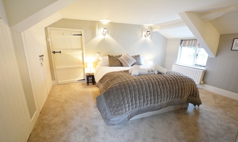 Cottage (4 Bedrooms) photo 2