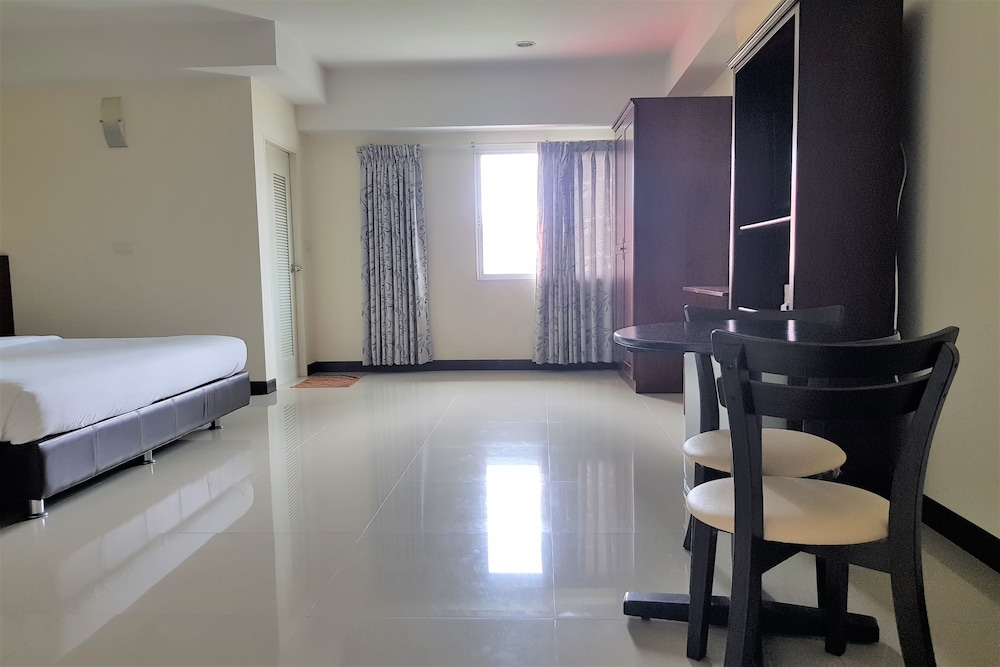 Deluxe Double Room photo 3