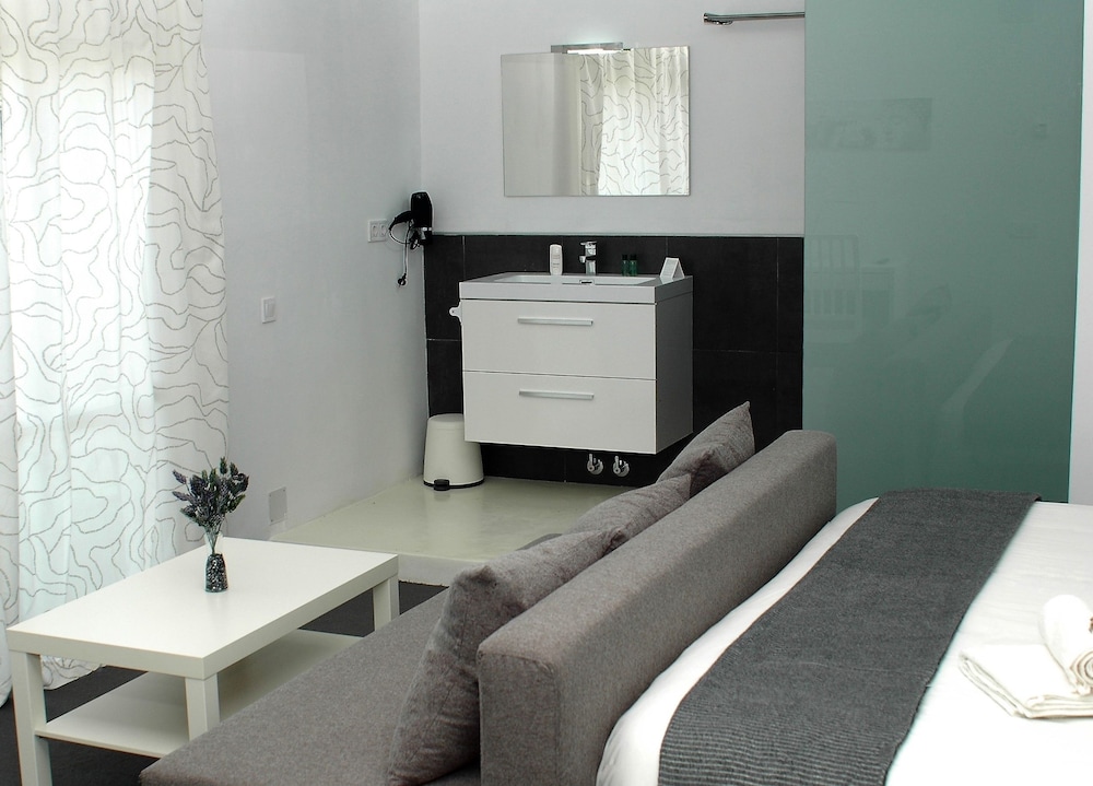 Premium Room, Balcony (Amithaba) photo 3