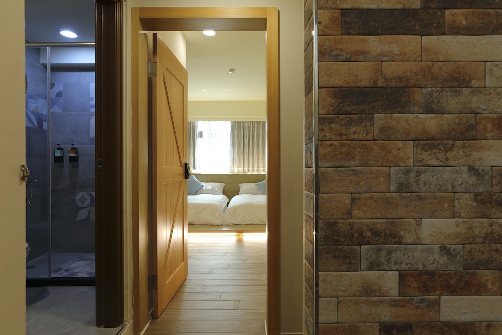 Comfort Room photo 2