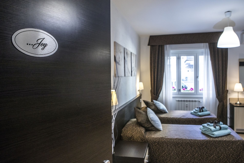 Classic Quadruple Room photo 1