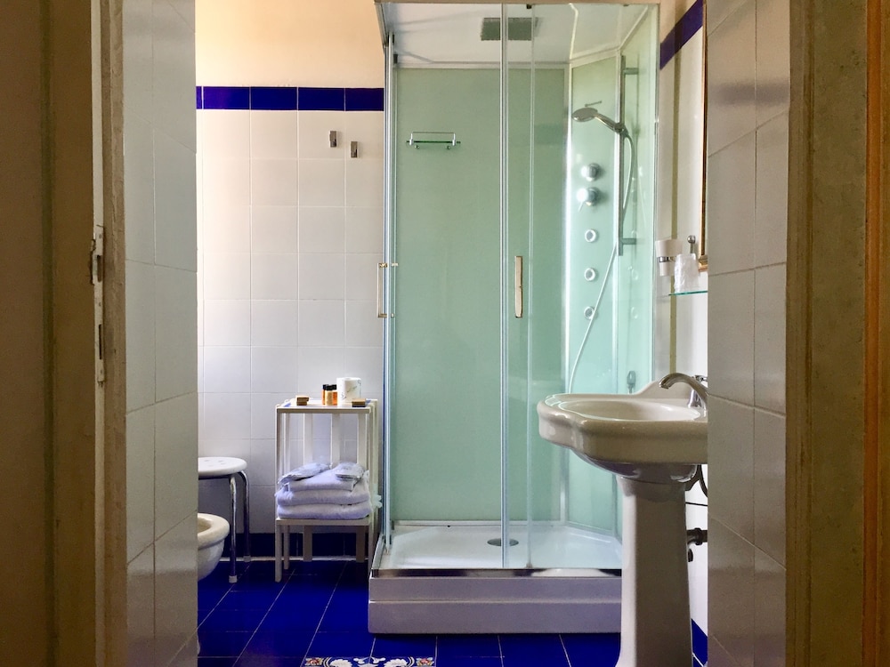 Available room