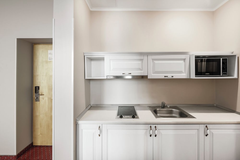 Family Apartment, 1 Bedroom - Photo 4