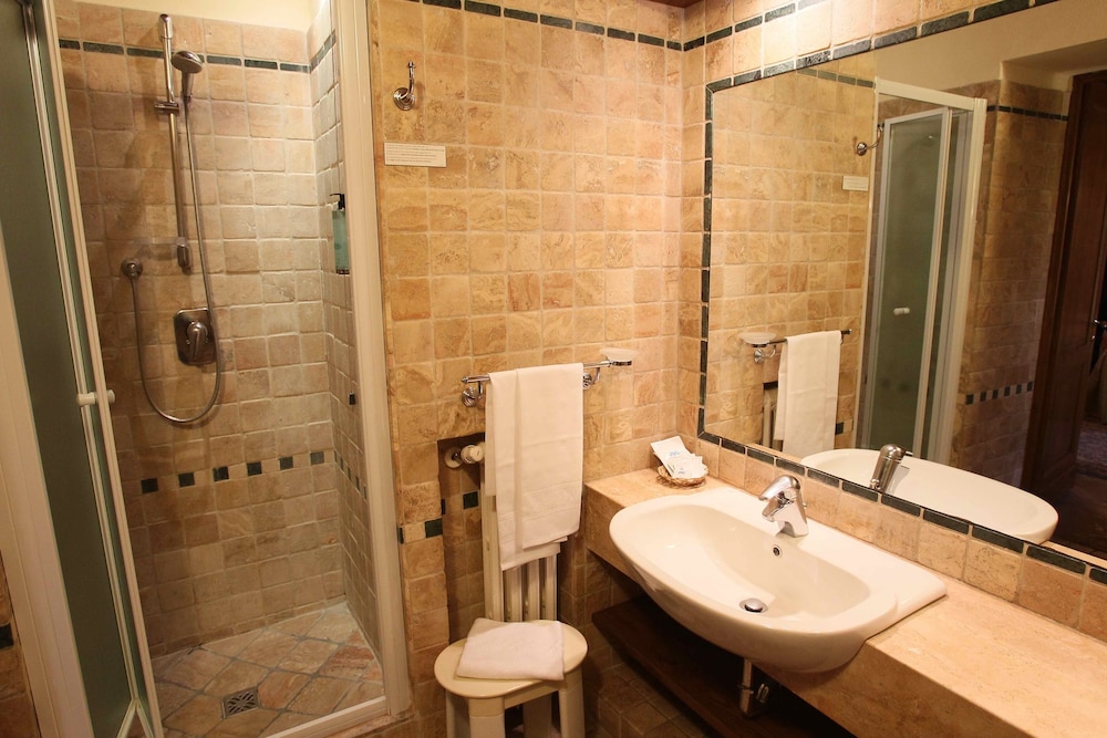 Comfort Double or Twin Room, Hill View photo 2