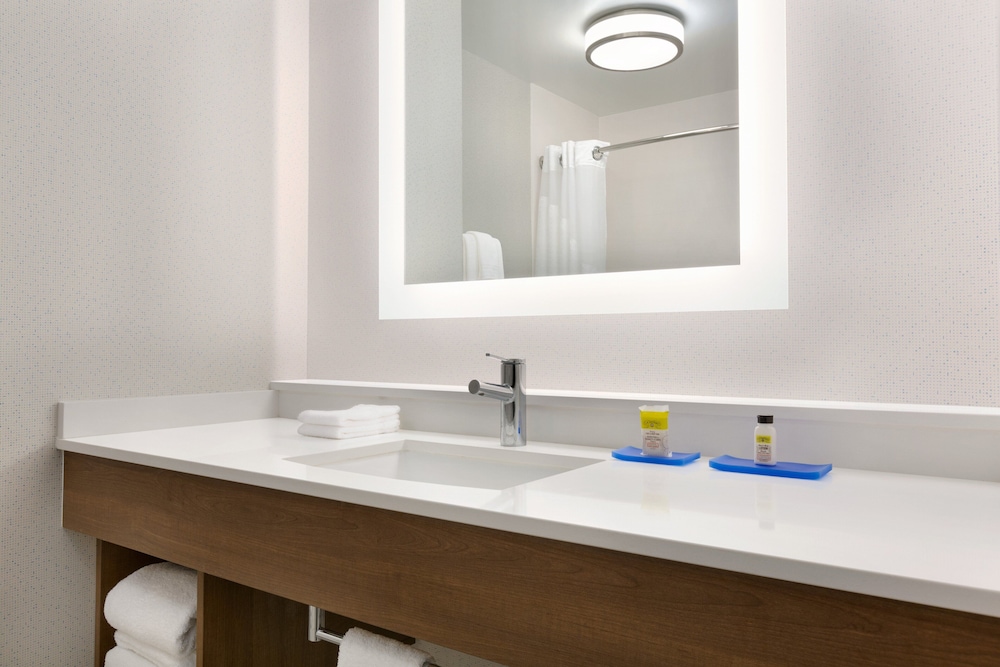 Suite, Multiple Beds - Photo 6