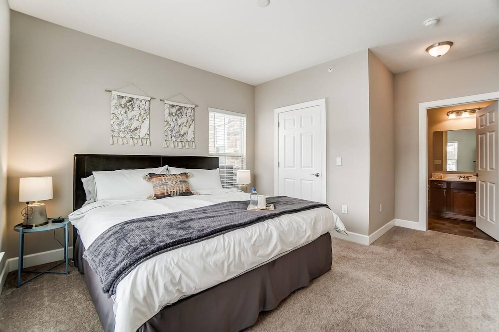 Walkable Pet-friendly 2BR 2BA On 1st Floor, Billede 17