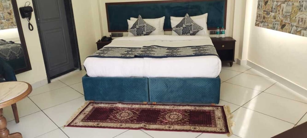 Royal Room
