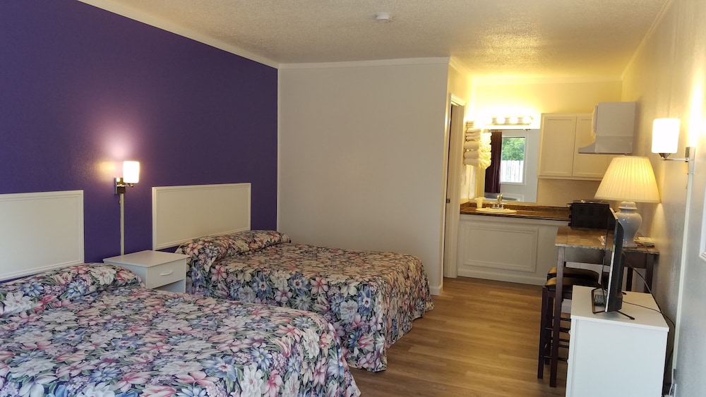 Luxury Room, 2 Double Beds, Kitchenette, Ground Floor photo 1