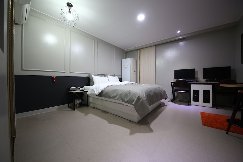 Room (Game / Breakfast for 2) - Photo 11