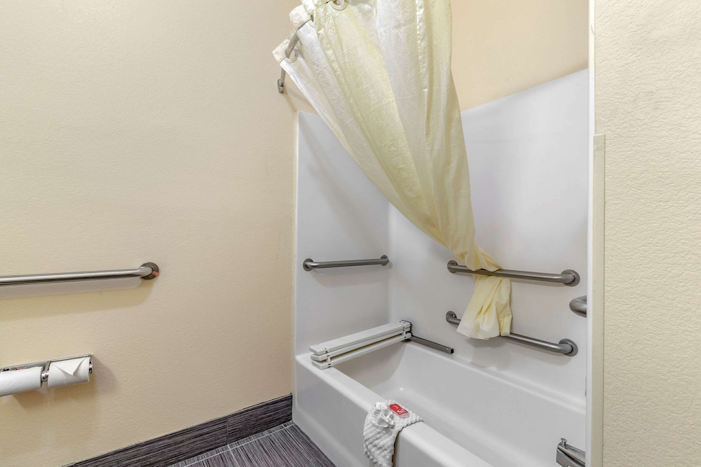 Room, 1 King Bed, Accessible, Non Smoking photo 3