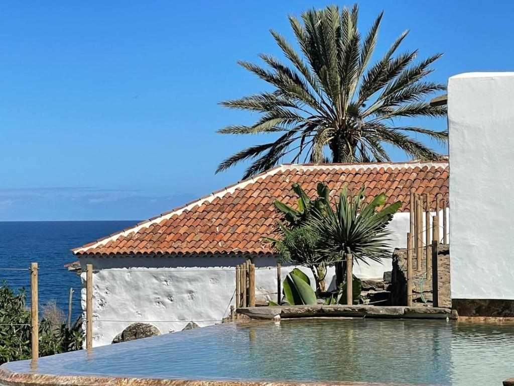 Villa with Sea View photo 3