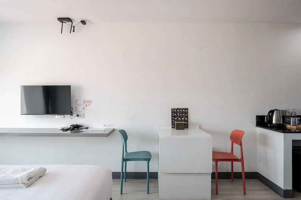 Basic Double Room photo 3